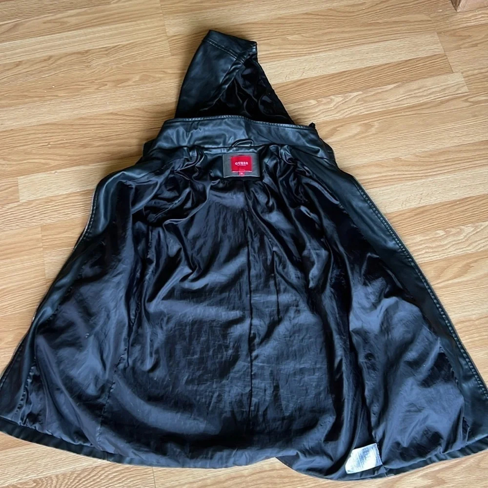 Guess‎ Jacket - Picture 3 of 4